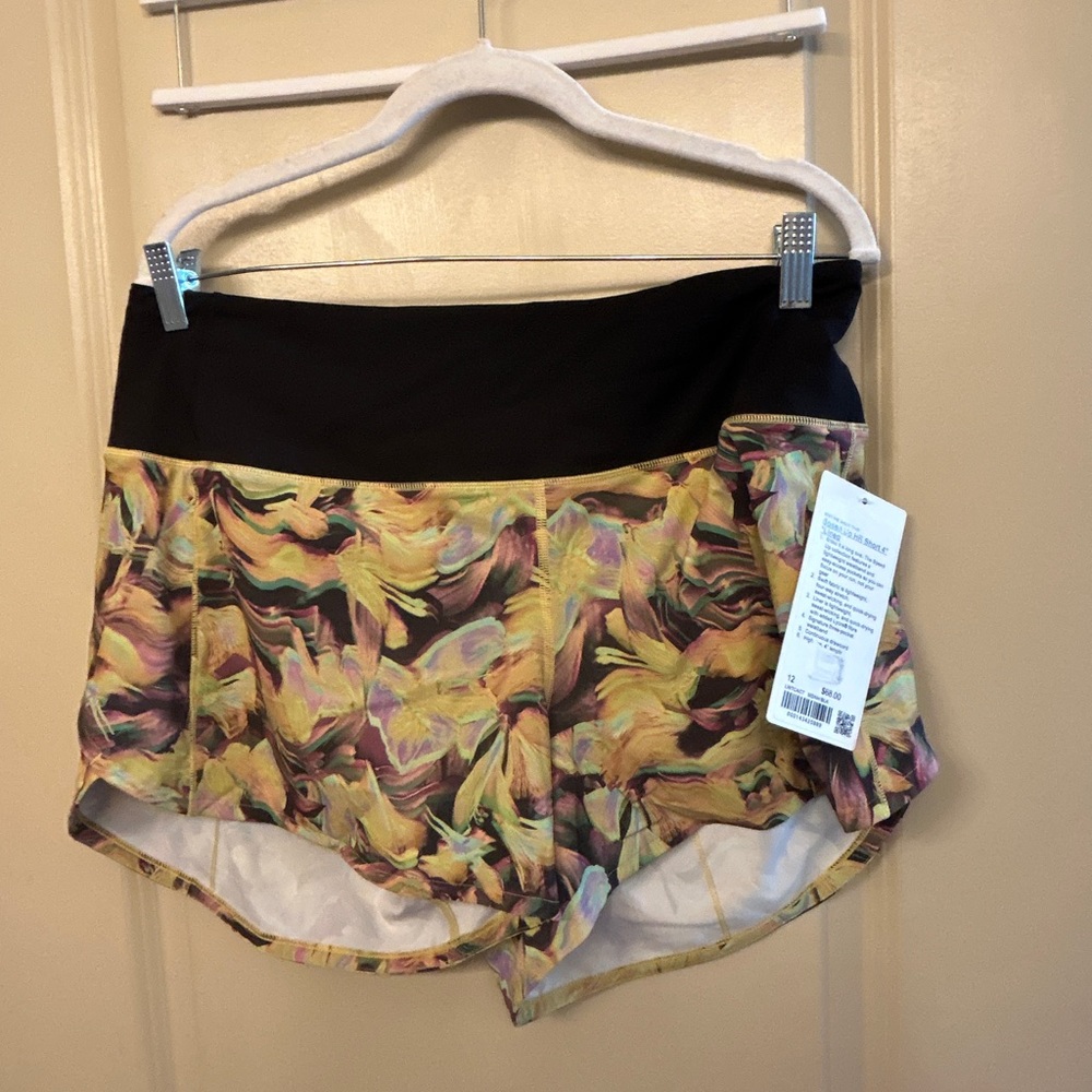 RARE lululemon patterned shorts!